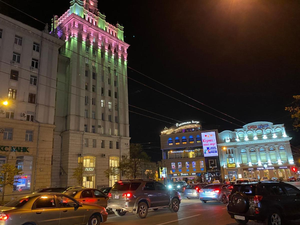 Panorama Luxury Apartment In The House With A Spire, A Historical Building In The City Centre Harkov Kültér fotó