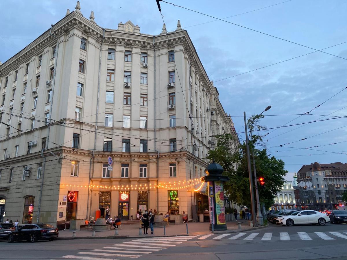Panorama Luxury Apartment In The House With A Spire, A Historical Building In The City Centre Harkov Kültér fotó